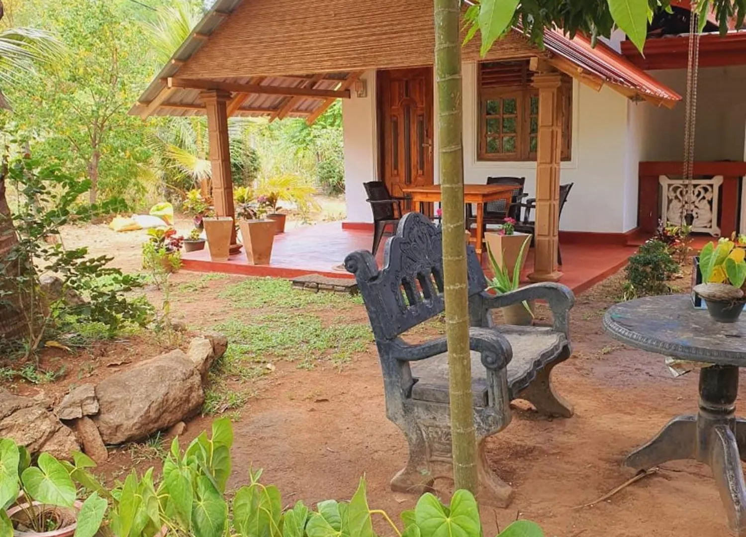 Jungle Eco Lodge & Safari Sigiriya
